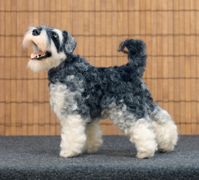 Huovutettu mini snautseri, koko: 13 cm / Felted Mini Schnauzer, size: 13 cm